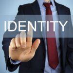 O que significa identity?